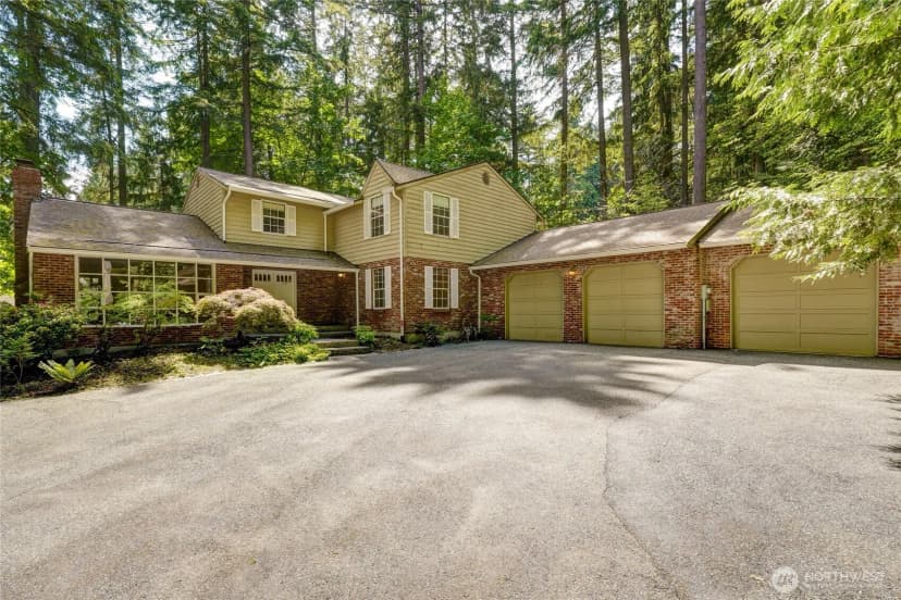 Property photo for 2833 140th Avenue Ne, Bellevue photo 2