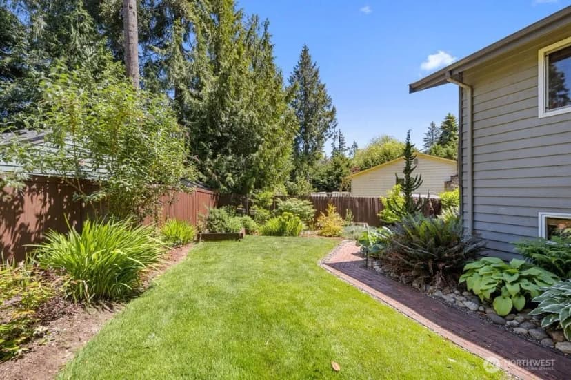 Property photo for 24306 87th Place W, Edmonds photo 28
