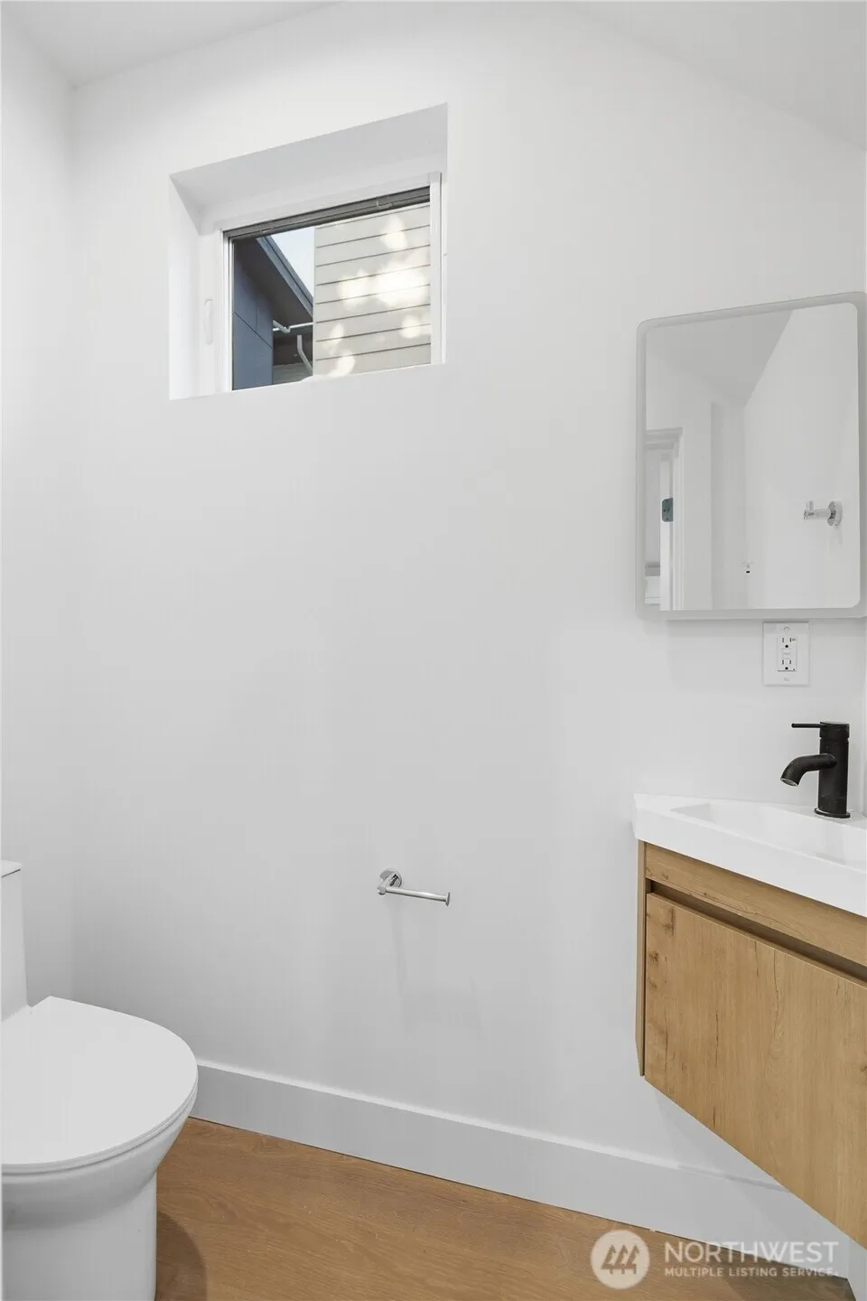 Property photo for 11731 Durland Avenue Ne, Seattle photo 23
