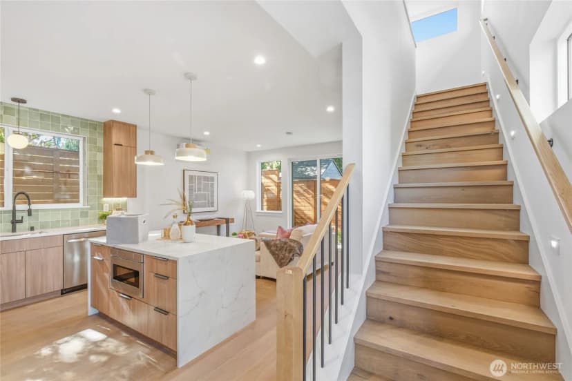 Property photo for 11731 Durland Avenue Ne, Seattle photo 14