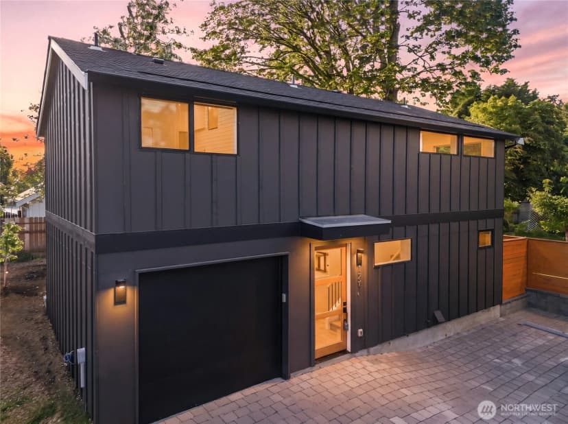 Property photo for 11731 Durland Avenue Ne, Seattle