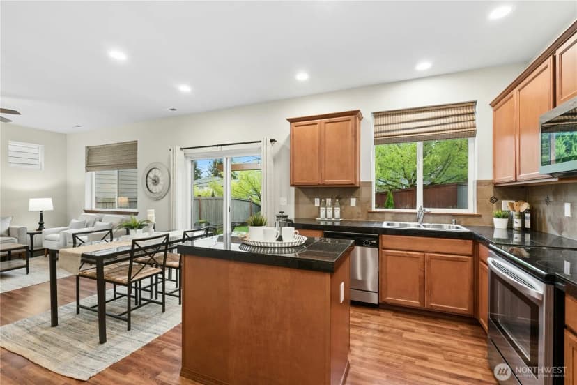 Property photo for 4127 228th Place Se, Bothell photo 9