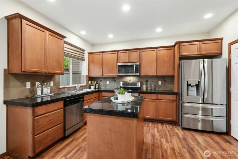 Property photo for 4127 228th Place Se, Bothell photo 7