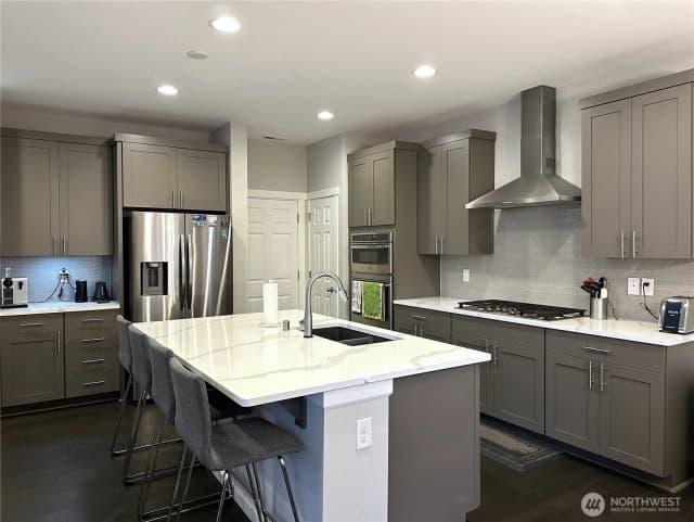 Property photo for 19019 123rd Place Se, Renton photo 3