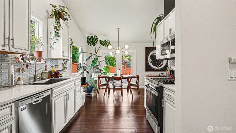 Property photo for 4610 S 160th Street S, Tukwila photo 15