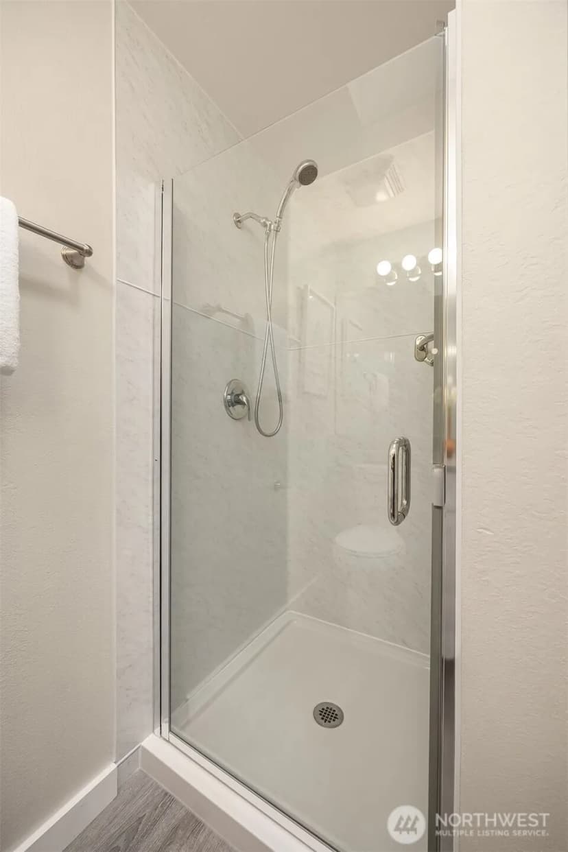 Property photo for 12323 Ne 97th Street #m, Kirkland photo 18