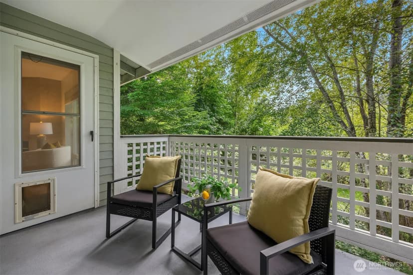 Property photo for 12323 Ne 97th Street #m, Kirkland photo 20