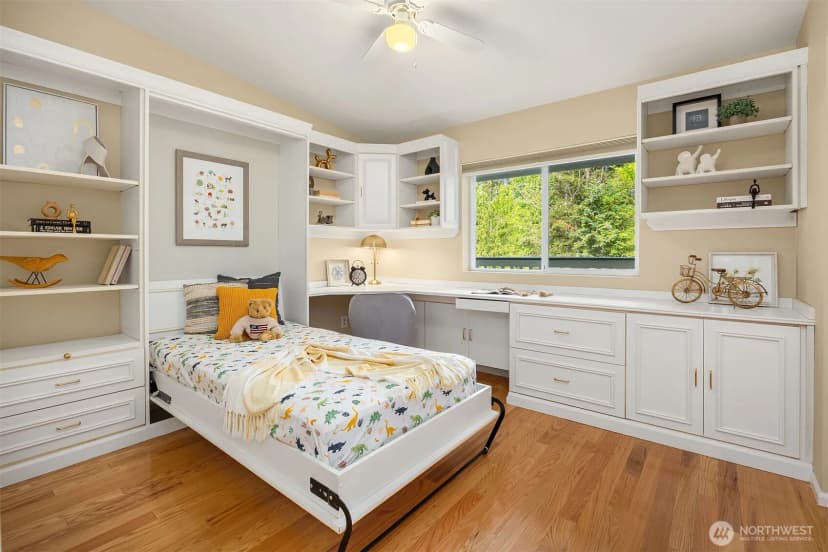 Property photo for 12323 Ne 97th Street #m, Kirkland photo 14