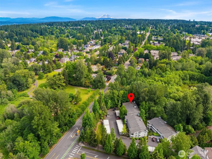 Property photo for 12323 Ne 97th Street #m, Kirkland photo 24
