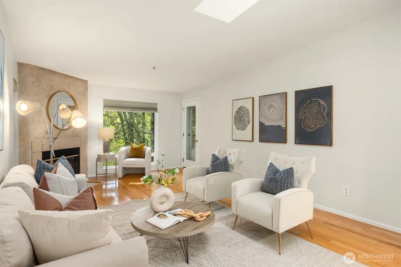 Property photo for 12323 Ne 97th Street #m, Kirkland photo 9