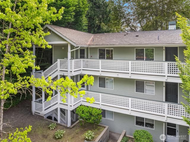 Property photo for 12323 Ne 97th Street #m, Kirkland