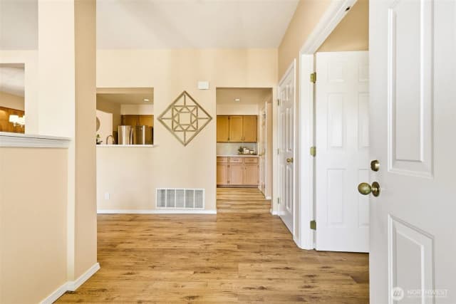 Property photo for 3638 224th Place Se #1312, Issaquah photo 5