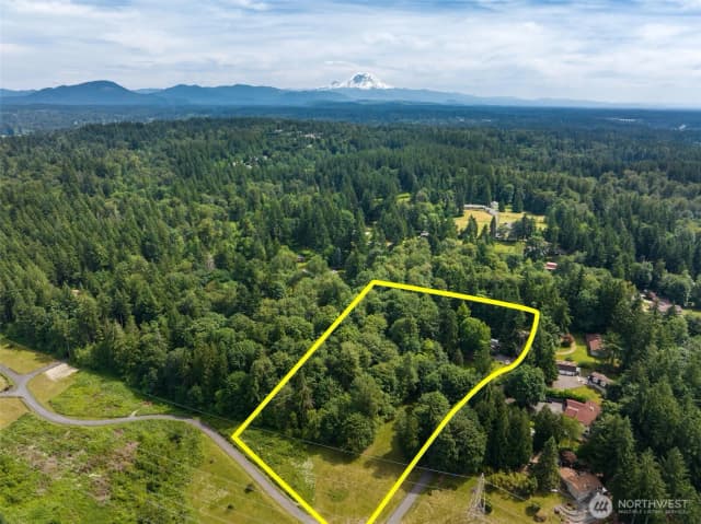 Property photo for 23908 Se 168 Street, Issaquah photo 3