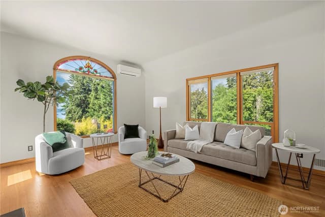 Property photo for 6208 Browns Point Boulevard Ne, Tacoma photo 4