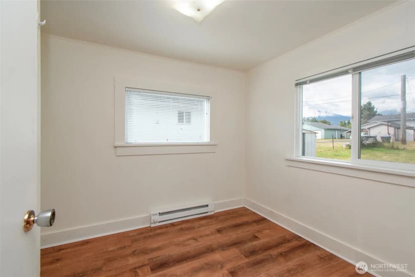 Property photo for 1532 W 5th Street, Port Angeles photo 11