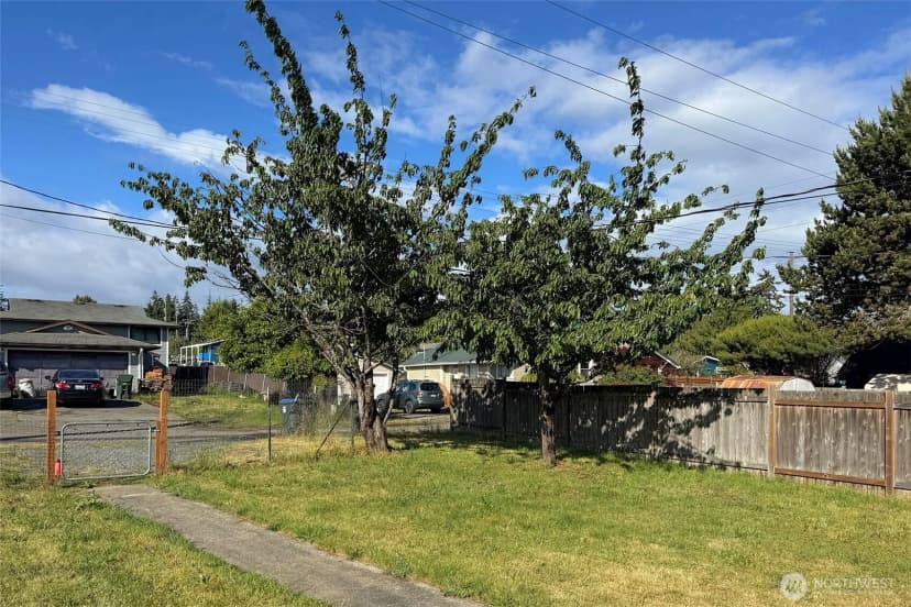 Property photo for 1532 W 5th Street, Port Angeles photo 17