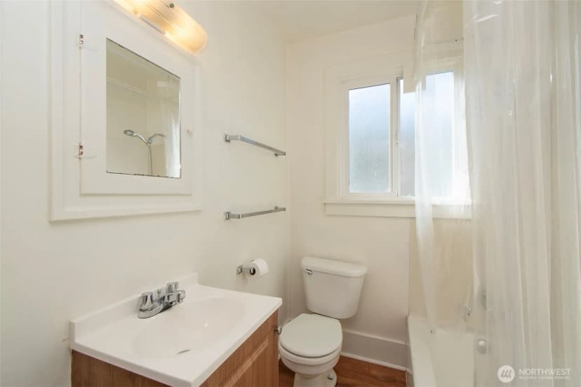 Property photo for 1532 W 5th Street, Port Angeles photo 8