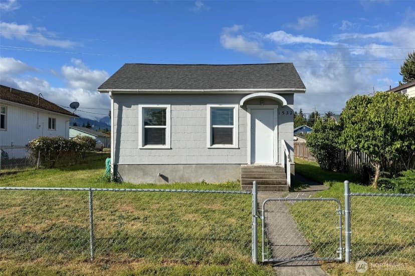 Property photo for 1532 W 5th Street, Port Angeles photo 22