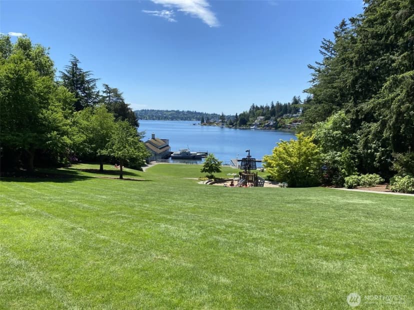 Property photo for 9100 Lake Washington Boulevard Ne, Bellevue photo 6