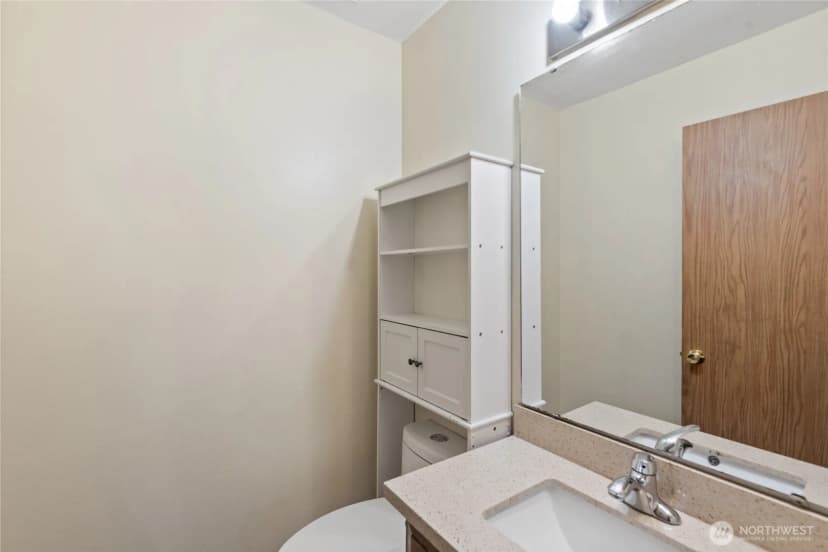 Property photo for 10606 68th Place S, Seattle photo 28