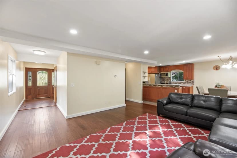 Property photo for 10606 68th Place S, Seattle photo 3