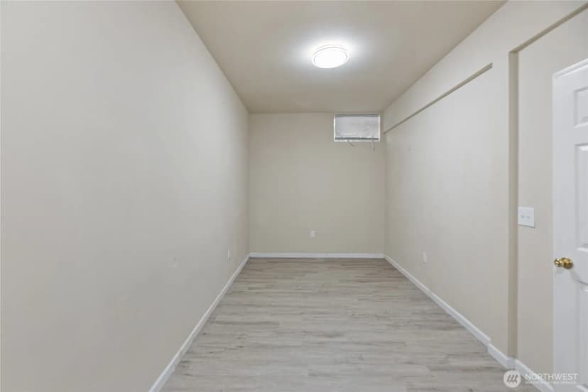 Property photo for 10606 68th Place S, Seattle photo 25
