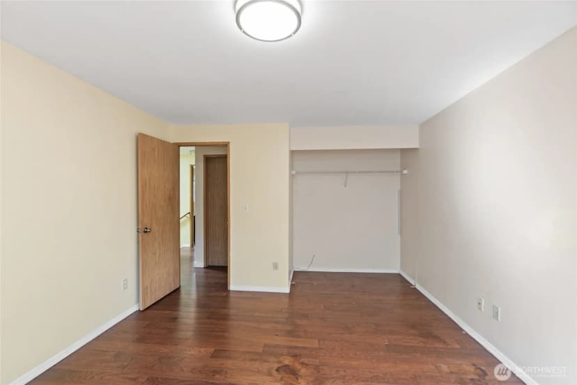 Property photo for 10606 68th Place S, Seattle photo 15