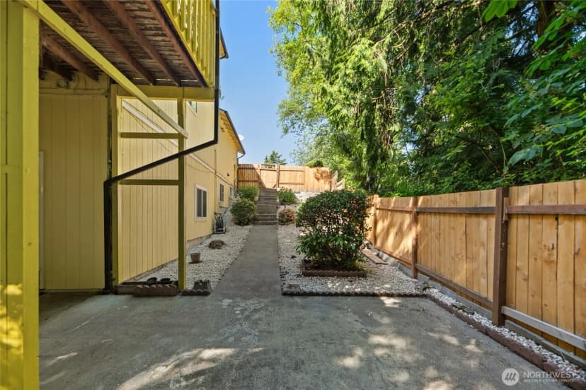 Property photo for 10606 68th Place S, Seattle photo 30