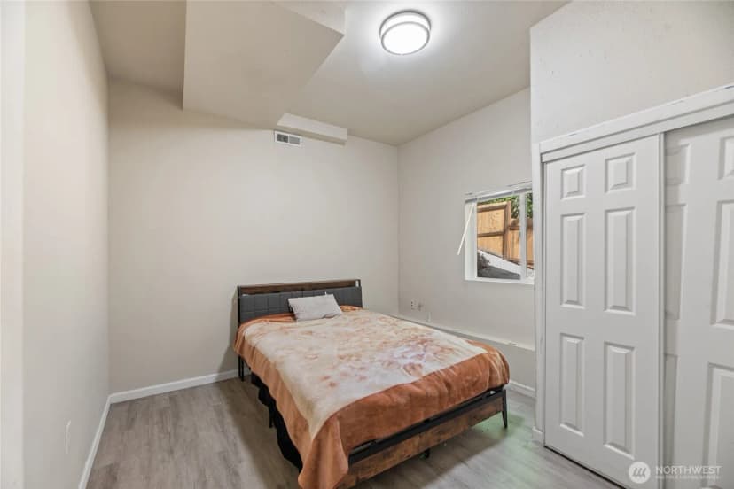 Property photo for 10606 68th Place S, Seattle photo 23