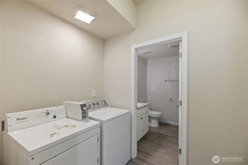 Property photo for 10606 68th Place S, Seattle photo 27