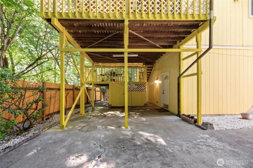 Property photo for 10606 68th Place S, Seattle photo 31
