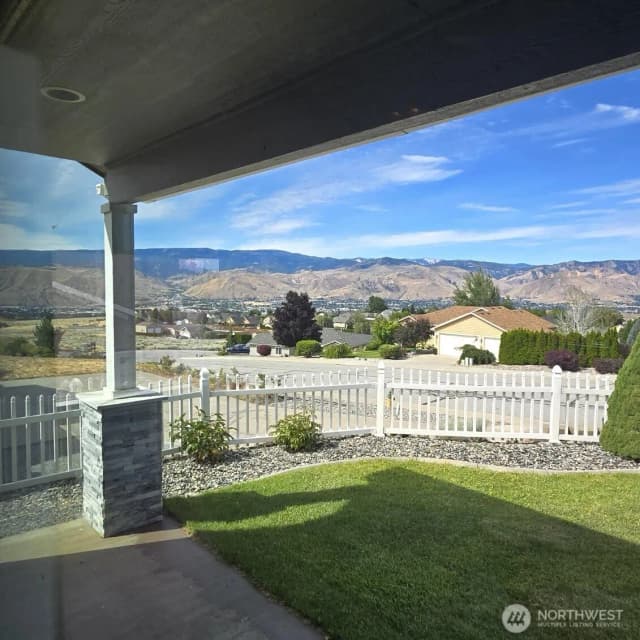 Property photo for 1255 Wheatridge Drive, East Wenatchee photo 5