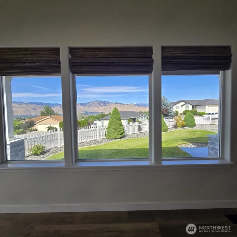 Property photo for 1255 Wheatridge Drive, East Wenatchee photo 9