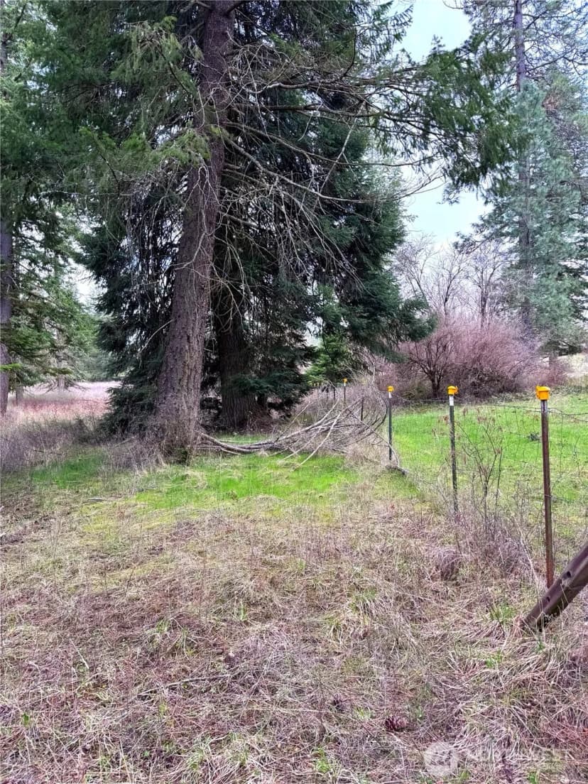 Property photo for 2 Xxxx E Eloika Lake Road, Deer Park photo 28