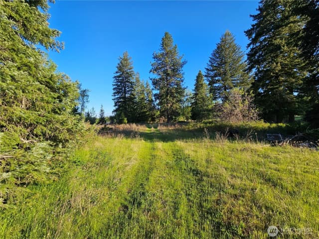 Property photo for 2 Xxxx E Eloika Lake Road, Deer Park photo 5