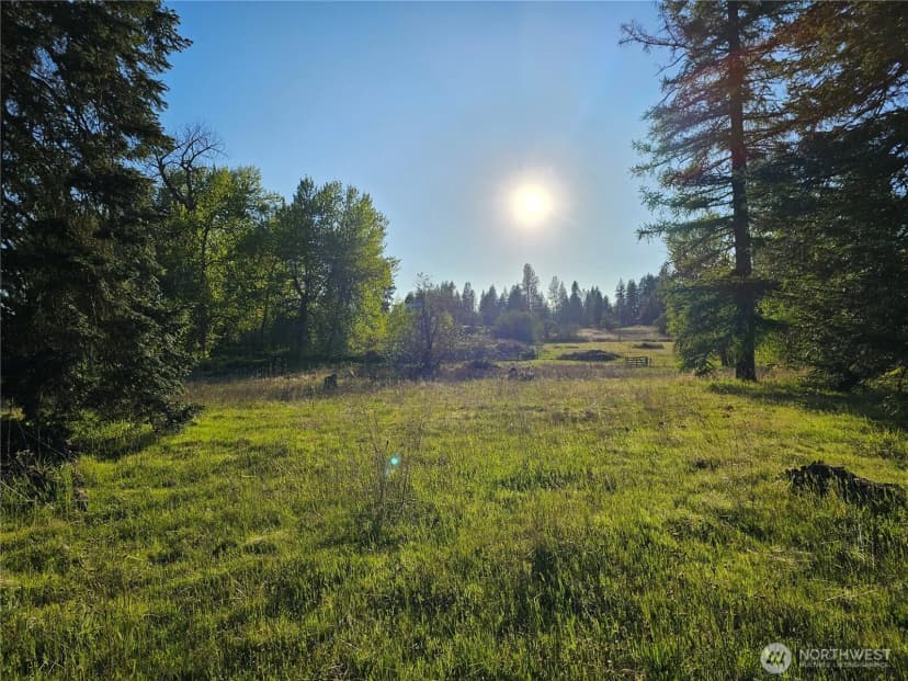 Property photo for 2 Xxxx E Eloika Lake Road, Deer Park photo 15