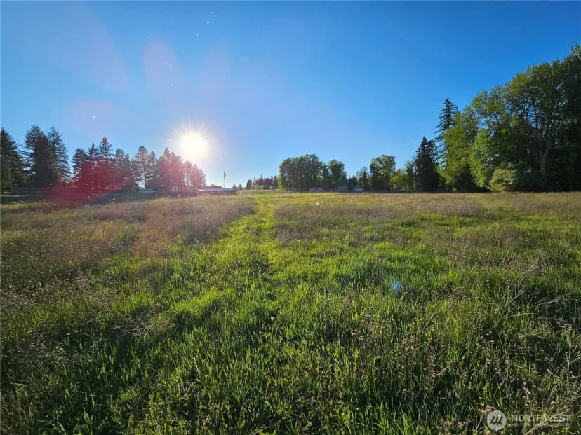 Property photo for 2 Xxxx E Eloika Lake Road, Deer Park photo 17