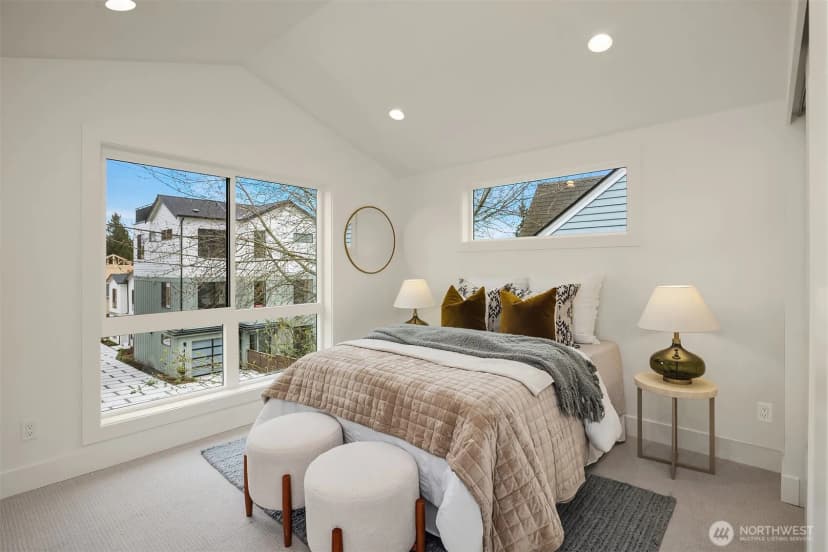 Property photo for 4411 1st Avenue Ne, Seattle photo 18