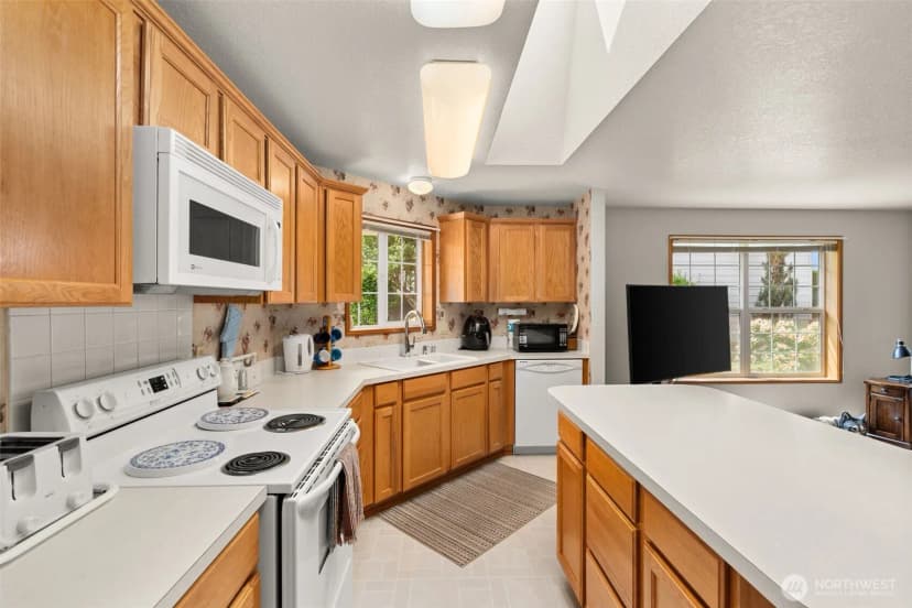 Property photo for 2816 Colonial Drive, Centralia photo 8