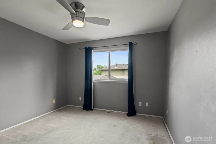 Property photo for 34940 7th Avenue Sw, Federal Way photo 14