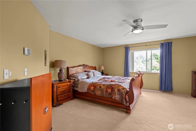 Property photo for 34940 7th Avenue Sw, Federal Way photo 24