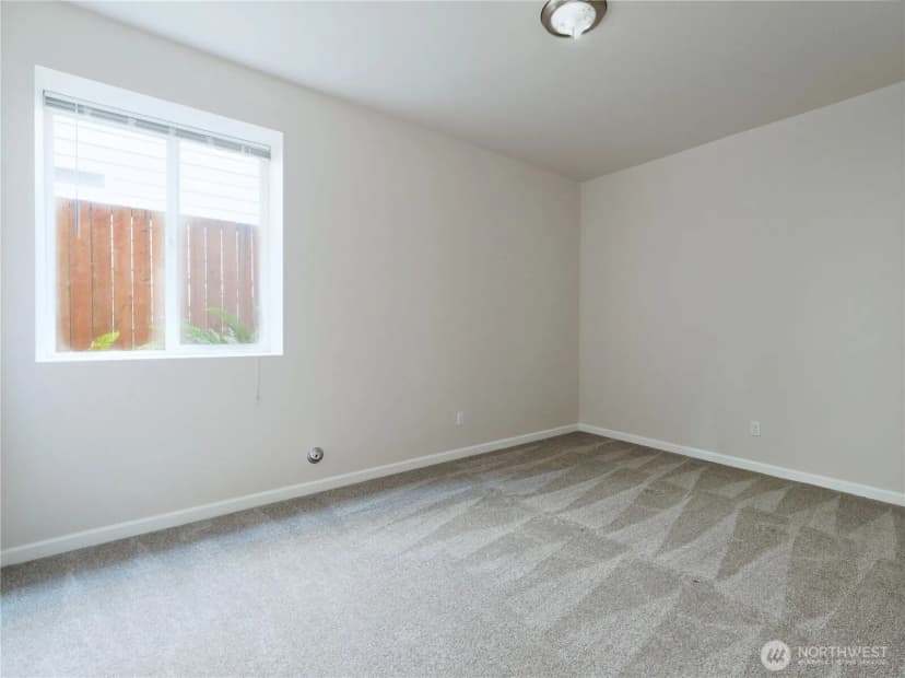 Property photo for 1808 Pierce Avenue Ne, Renton photo 27