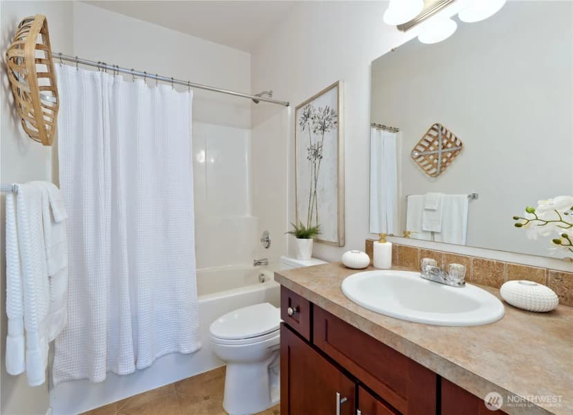 Property photo for 1808 Pierce Avenue Ne, Renton photo 21