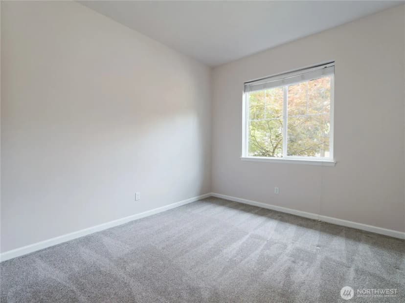 Property photo for 1808 Pierce Avenue Ne, Renton photo 26