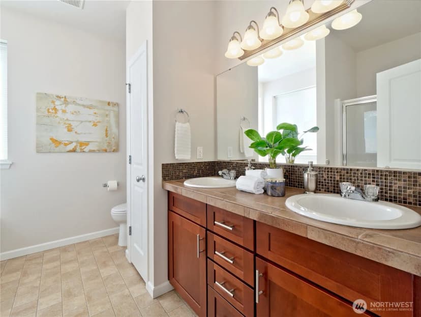 Property photo for 1808 Pierce Avenue Ne, Renton photo 18