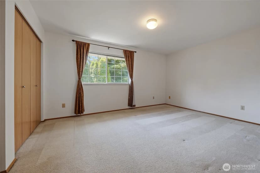 Property photo for 19620 80th Avenue W #j, Edmonds photo 21