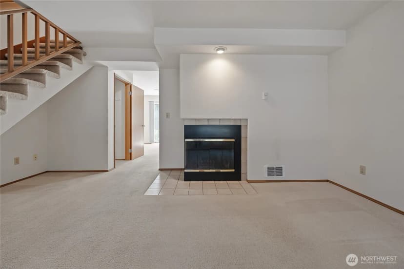 Property photo for 19620 80th Avenue W #j, Edmonds photo 7