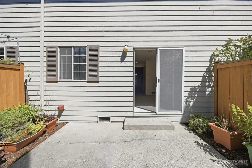 Property photo for 19620 80th Avenue W #j, Edmonds photo 22