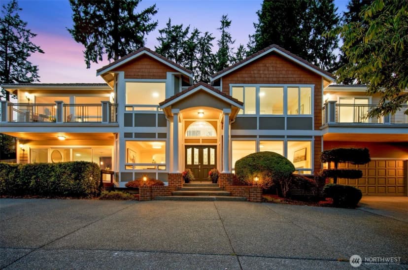 Property photo for 8338 Ne Juanita Drive, Kirkland photo 32