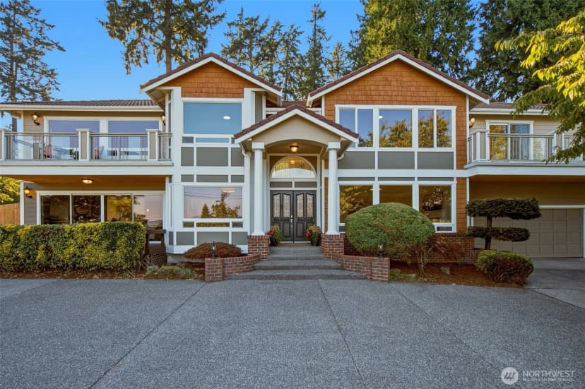 Property photo for 8338 Ne Juanita Drive, Kirkland